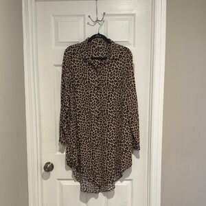 H&M Beige and Black Leopard-Print Button Front Dress with Pockets